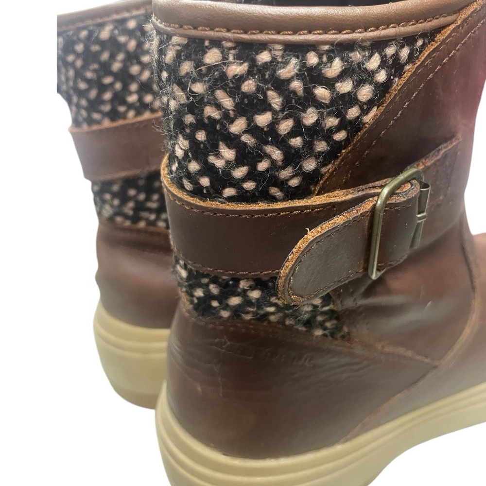 Merrell Holy 2, Buckled, Waterproof Leather Boots Women's- 7.5 - Picture 4 of 8